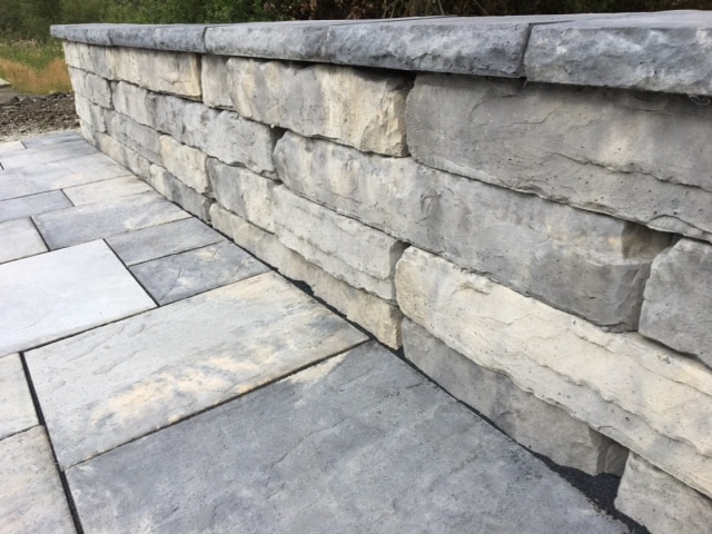 Patio with seat wall